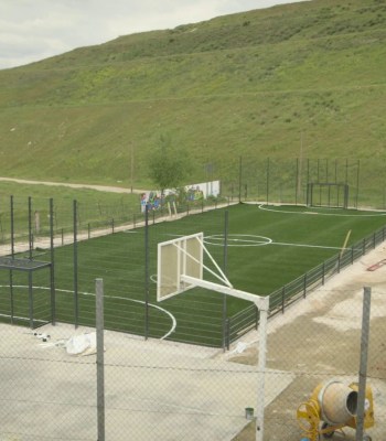 La Fondation UEFA et FedEx inaugurent un terrain à destination des communautés locales à Madrid