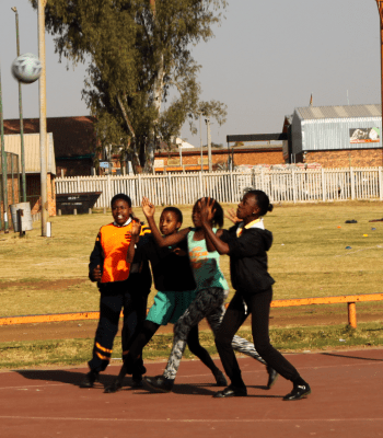 BOPHELO KE KGWELE –<b>“Le jeu, la vie !”</b>