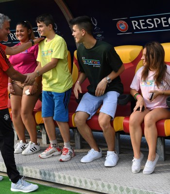 SKOPJE, MACEDONIA - AUGUST 07:  Deaf students meet Manchester United head coach Jose Mourinho ahead of the UEFA Super Cup between Real Madrid and Manchester United at  Nacional Arena Philip II Macedoninan on August 7, 2017 in Skopje, Macedonia.  (Photo by Valerio Pennicino - UEFA/UEFA via Getty Images) *** Local Caption *** Jose Mourinho