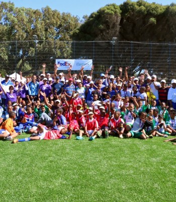 «Field in a Box» offre de nouvelles possibilités aux jeunes de Philippi, au Cap