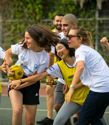 Le sport au service de la paix : jouer fair-play pour la paix