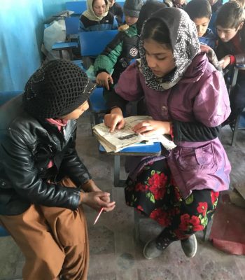 Éducation et sport pour les enfants travaillant dans les rues en Afghanistan