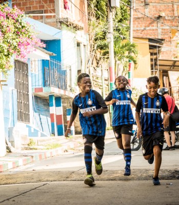 Faire face à la crise grâce au football en Colombie et au Venezuela