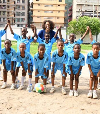 Interview de Carine N’koué, secrétaire générale de la Fondation UEFA pour l’enfance à l’occasion du 10e anniversaire