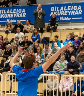 Prévenir le harcèlement grâce au football