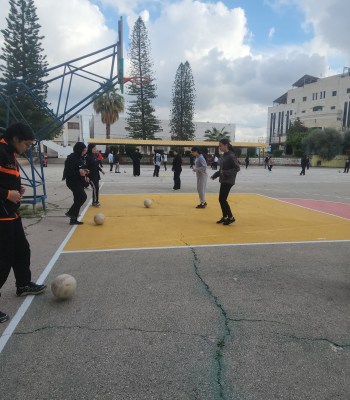 Healing Through Football (Soigner grâce au football)